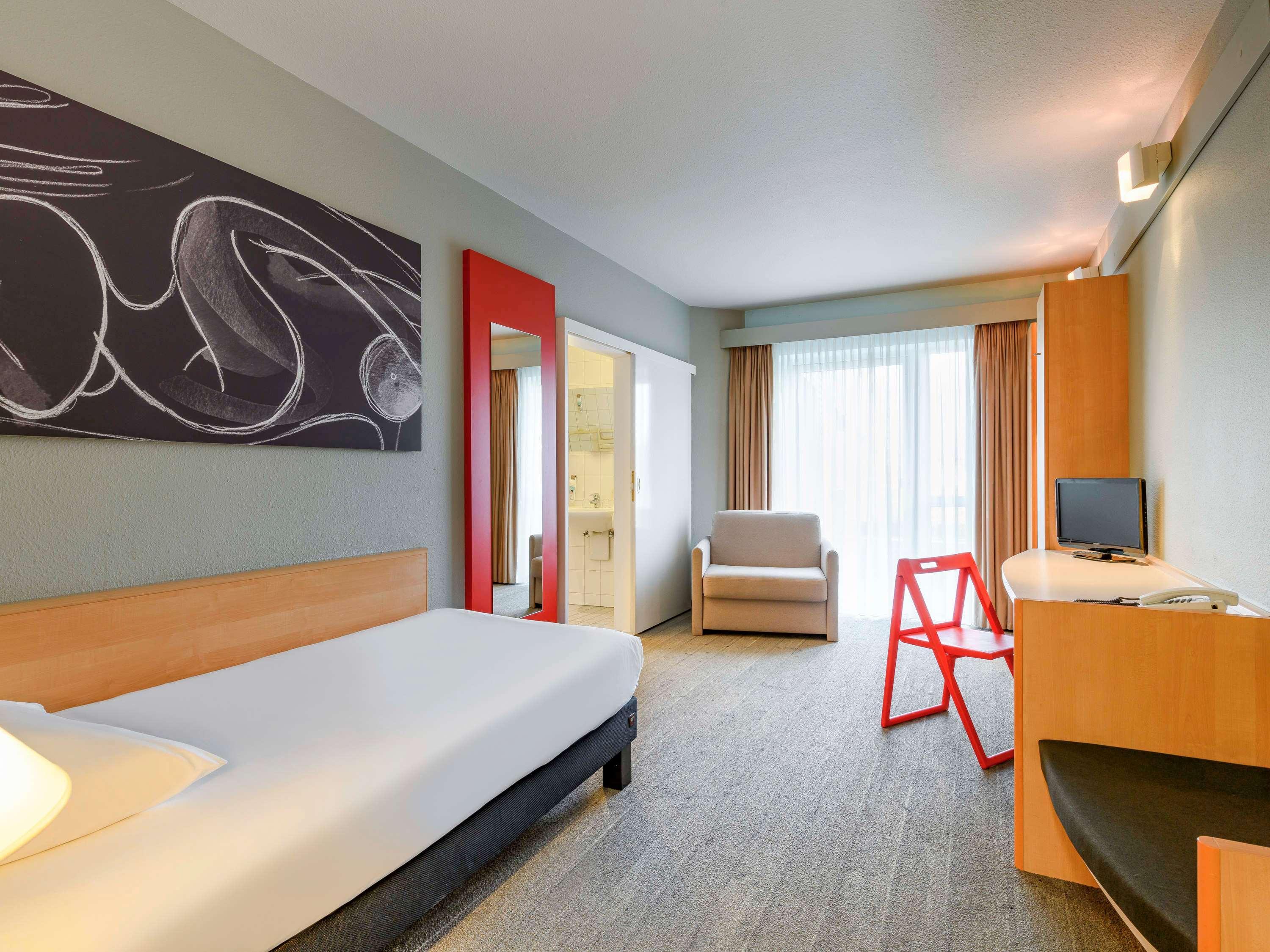 Отель Ibis Luebeck City Экстерьер фото