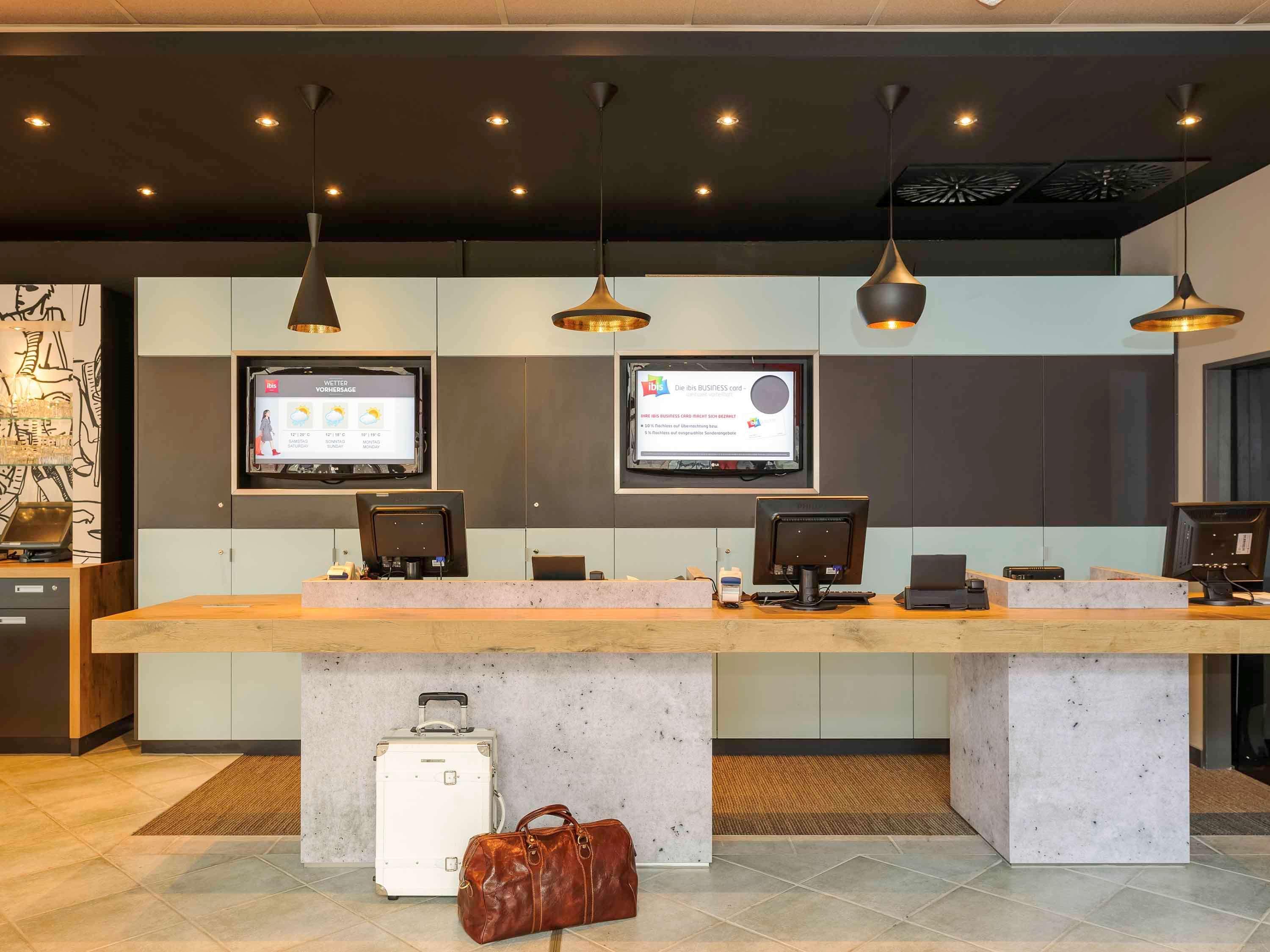 Ibis Luebeck City Экстерьер фото