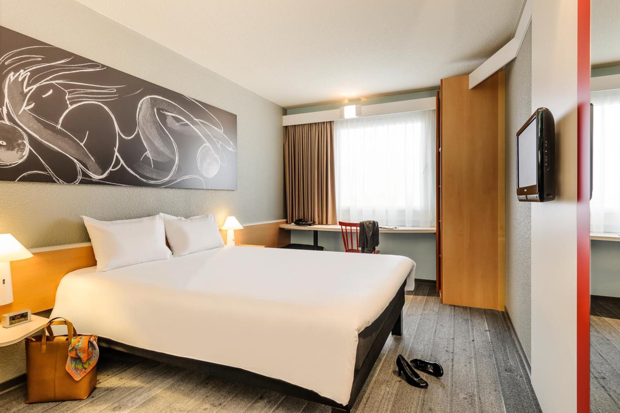 Ibis Luebeck City Экстерьер фото